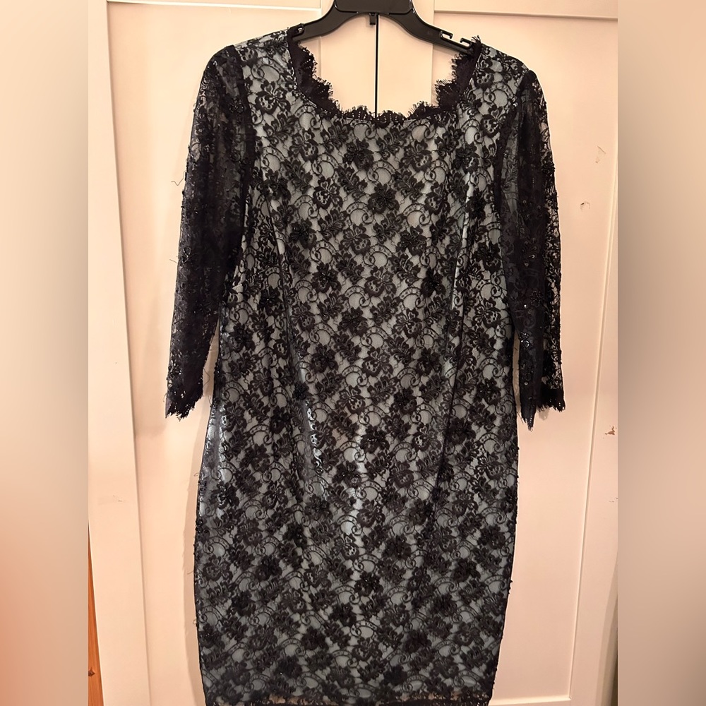 Adrianna Pappel black lace overlay w/beading. Good condition below the knee. 18